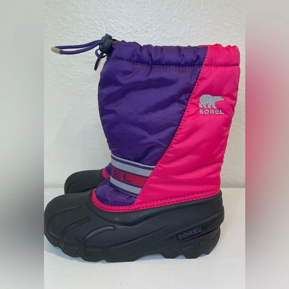 Sorel Flurry Youth Pink and‎ Purple Snow Boots Size 1